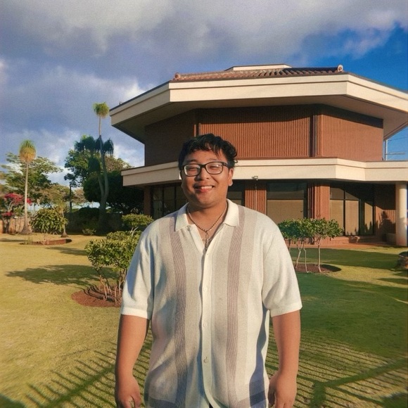 Meet your Posher, CJ - Picture 1 of 1